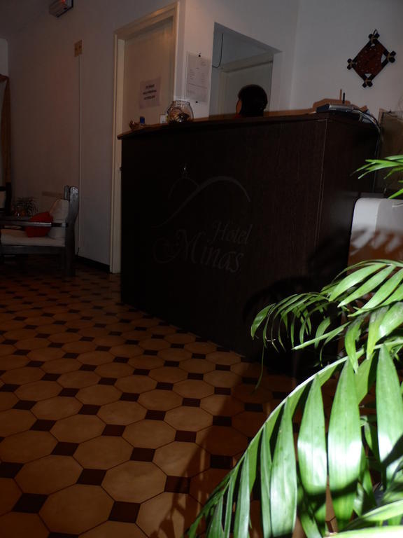 Hotel Minas Bagian luar foto